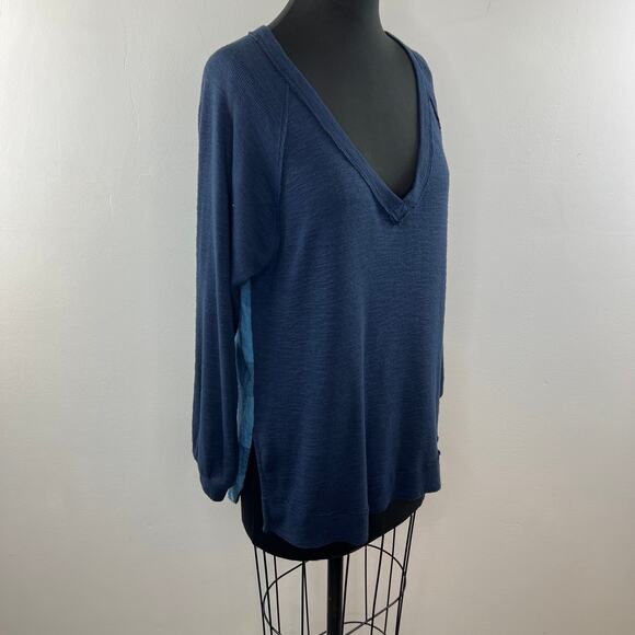 Anthropologie Pilcro Blue Sweater Top Plaid Plunge Neck Inverted Pleat Size XS - Picture 4 of 10